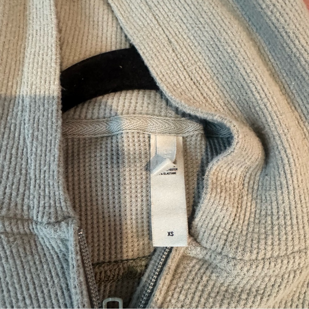 SKIMS Green Ribbed Zip-Up Hoodie - Picture 3 of 4